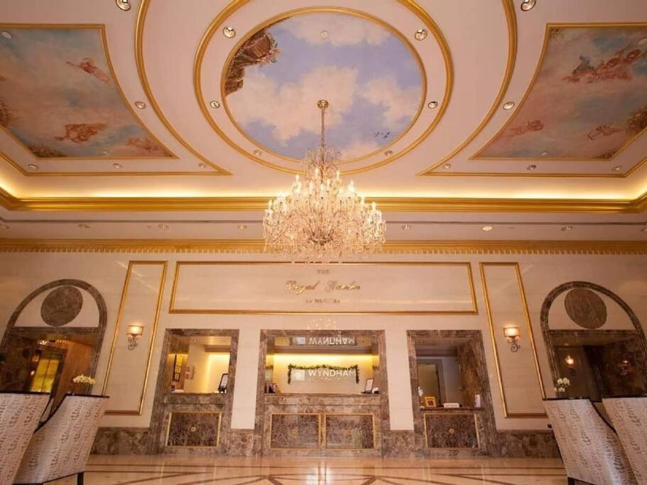 Brooks Beach Vacations Wyndham 4 Star Resort 1805 Waikiki Honolulu Exterior photo