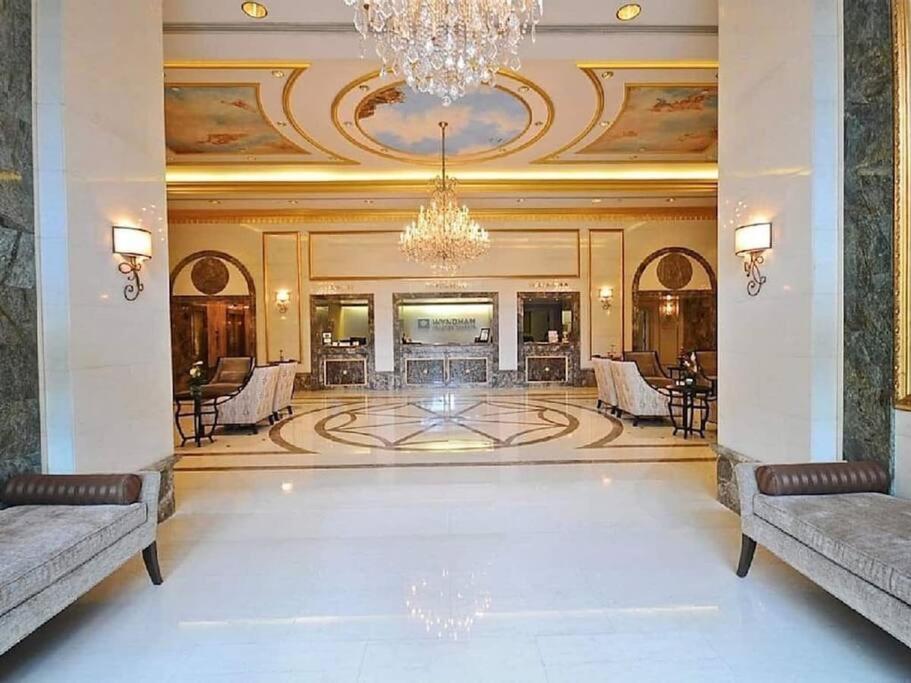Brooks Beach Vacations Wyndham 4 Star Resort 1805 Waikiki Honolulu Exterior photo